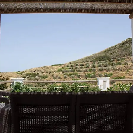 Mikra Bay Vineyard - Rozako * Naxos City